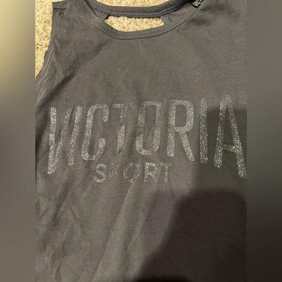 Open back tank VS - Picture 2 of 4